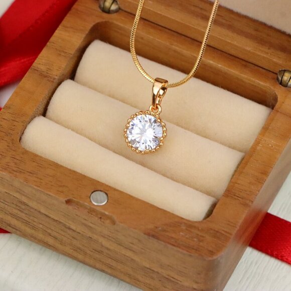"Elegant Rose Gold Round Pendant with Large White Sparkling Stone, XPPT1866 - Picture 11 of 13